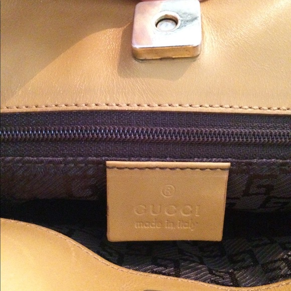 Gucci Tan Suede Bag - Picture 6 of 8